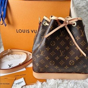 SOLDAuthentic LOUIS VUITTON PETIT NOÉ